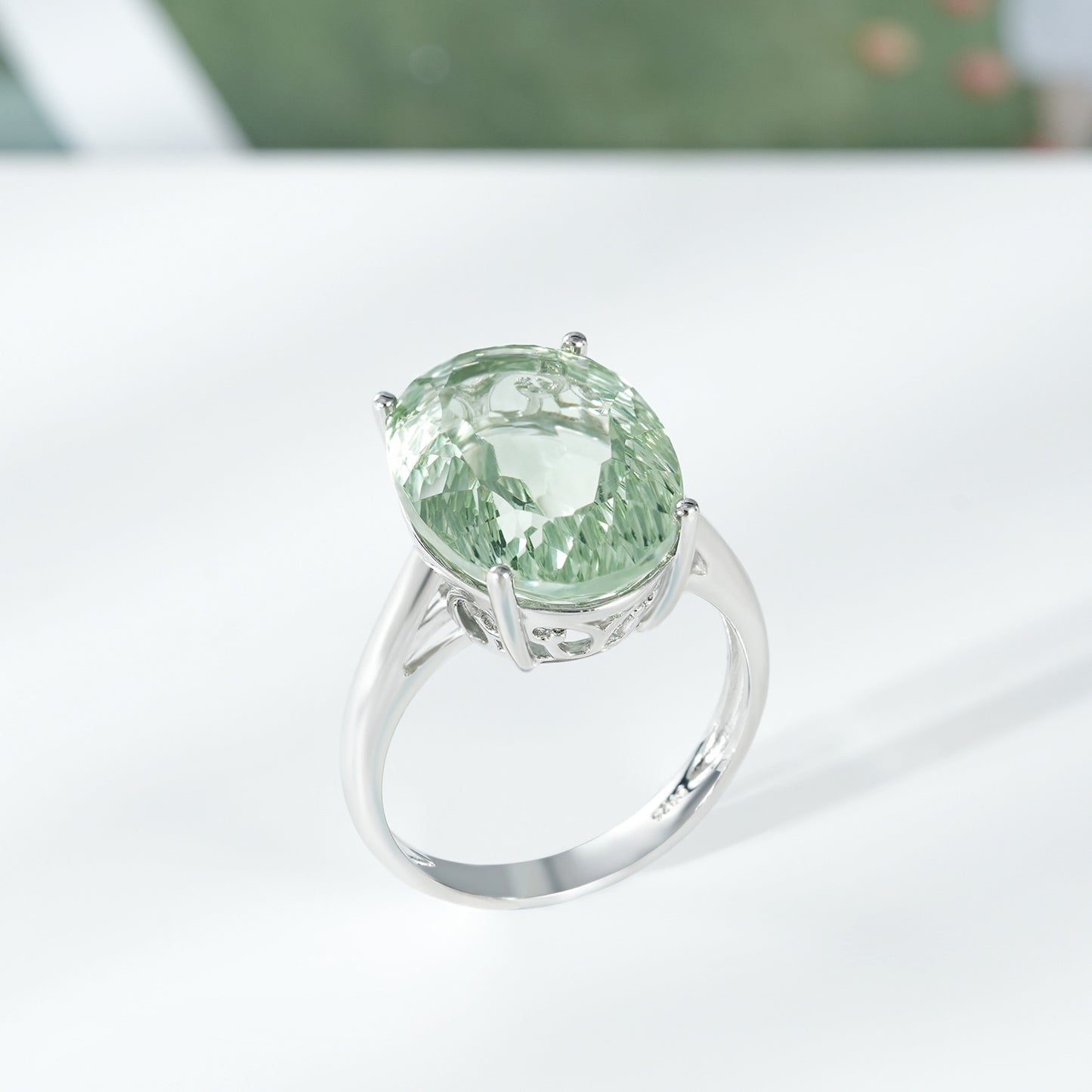 Luxury Retro 925 Sterling Silver Ring Large Grain Natural Green Amethyst Gemstone Inlaid Ring