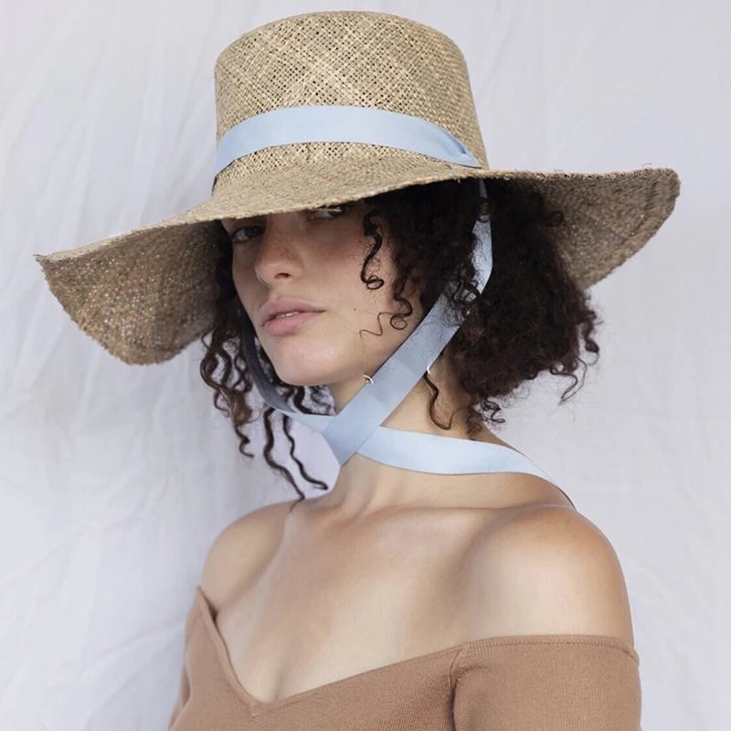 Nouveaux chapeaux de cowboy en paille à large bord plats faits à la main pour femmes, chapeau personnalisé d'été pour voyage en plein air, chapeau pare-soleil de luxe pour la plage