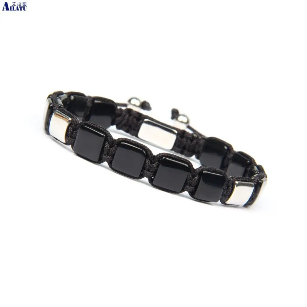 Ailatu - Pulsera trenzada de cuentas planas cuadradas para hombre, 10 unidades, con cuentas de piedra de ónix negro natural de 8 x 8 mm, logotipo de acero inoxidable