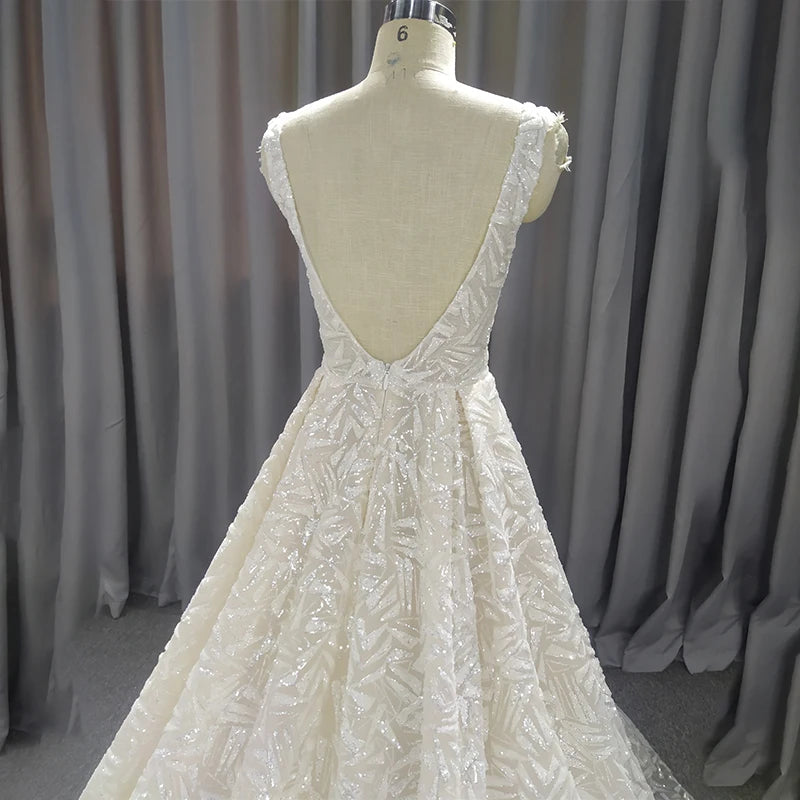 LSQX10 Robe de mariée de luxe 2020 Robe de bal à lacets dans le dos Manches courtes Dentelle cristal perlé Robe longue