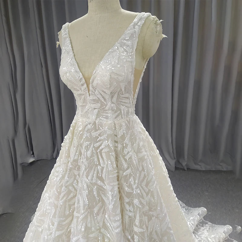 LSQX10 Robe de mariée de luxe 2020 Robe de bal à lacets dans le dos Manches courtes Dentelle cristal perlé Robe longue