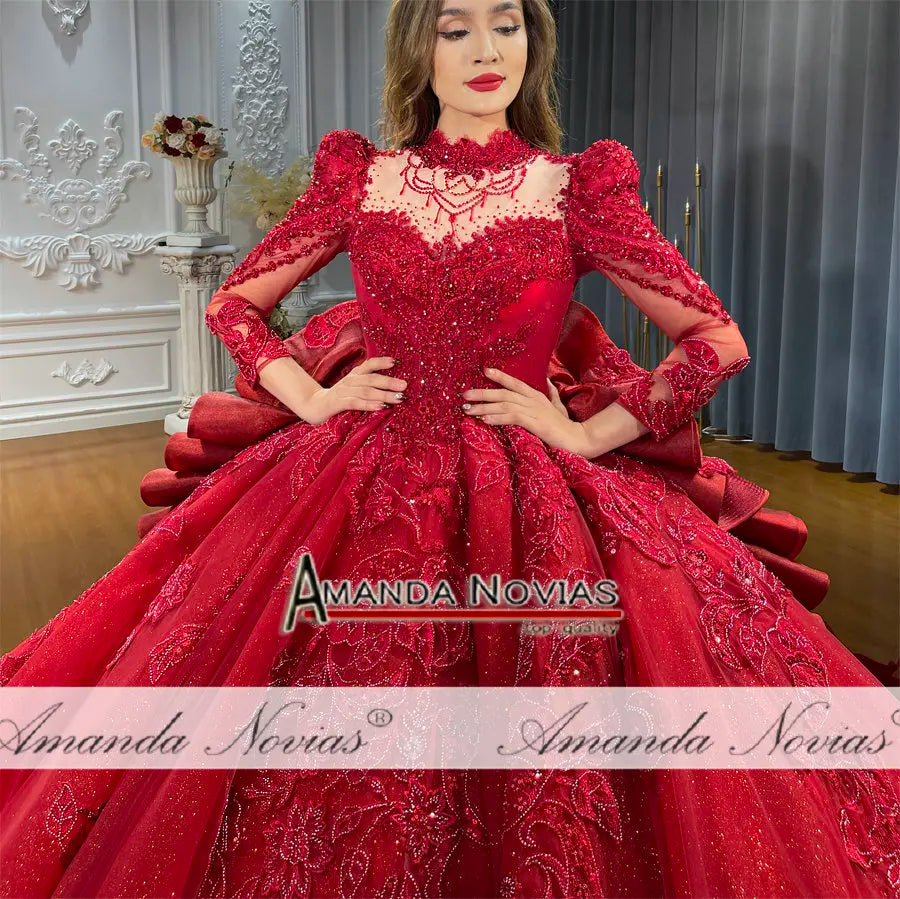 Vestido de novia de lujo rojo de Amanda Novias NS4738