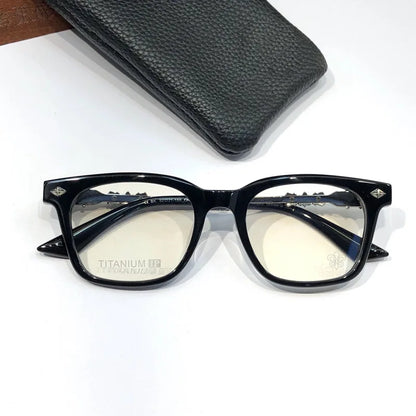 The new CH8214 meticulously designed retro artistic style trendy single item glasses