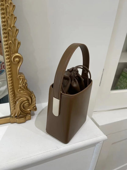 Sac en cuir véritable minimaliste Dave&amp;Di Sac seau carré tendance Sac à bandoulière simple en cuir de vache Sac à bandoulière pour femme