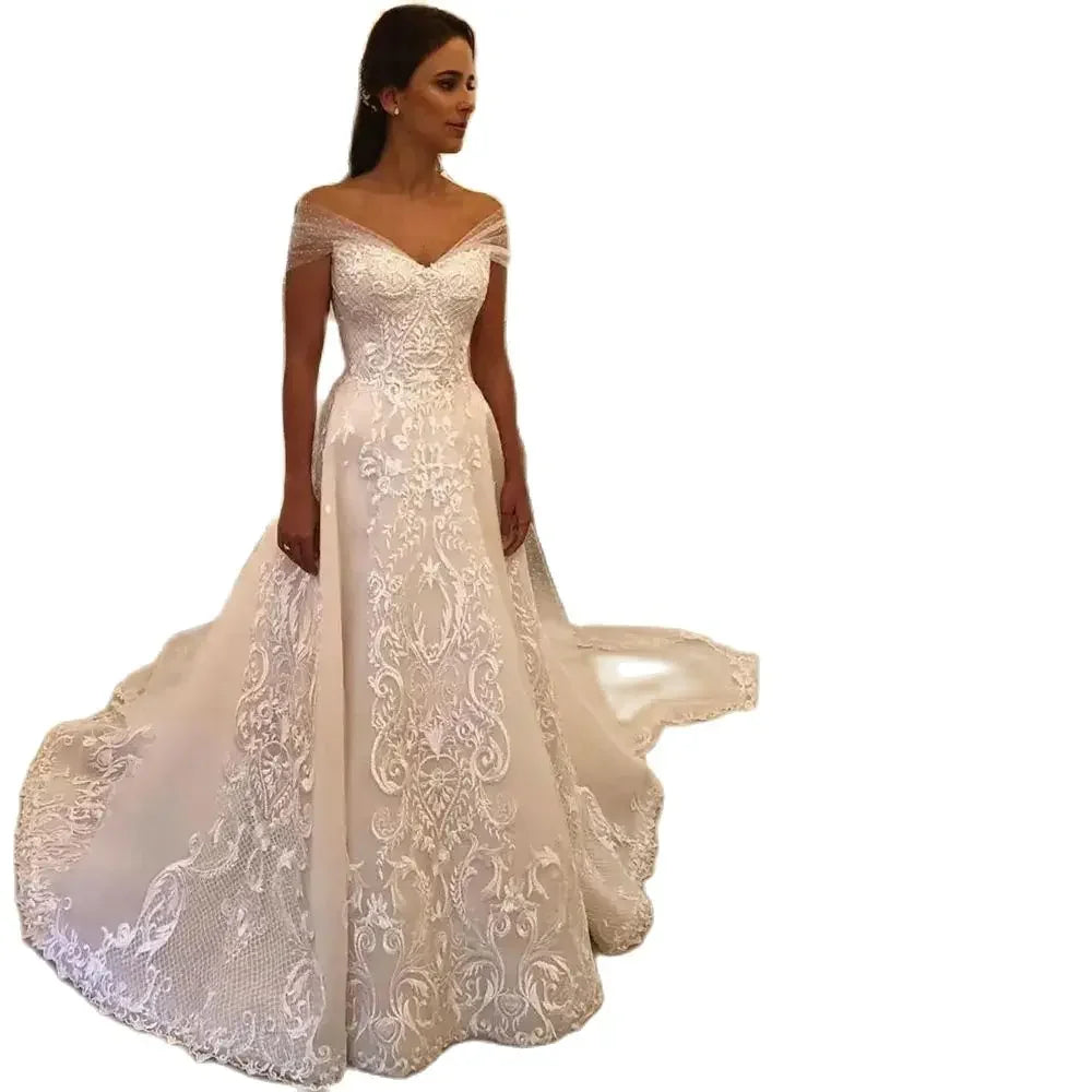 Robes de mariée en dentelle vintage à épaules dénudées et col en V avec appliques et traîne à balayage, robes de mariée dos nu pour occasion formelle