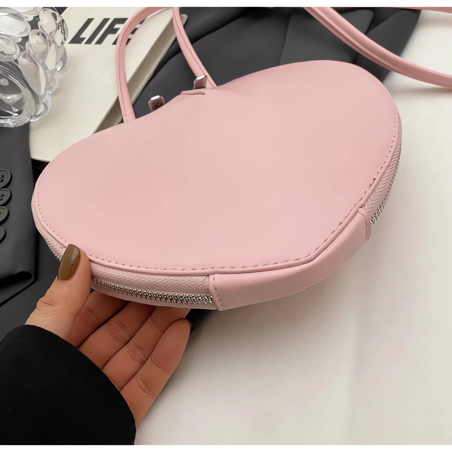 Heart Bag Women's Designer Cute Red Bag PU Leather Crossbody Mini Shoulder Bag Luxury Fashion Bags Replicas Exact Handbags 2024