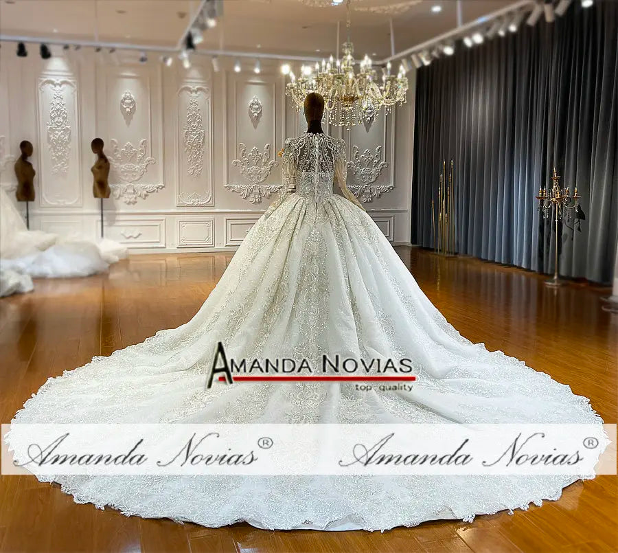 Robe de mariée de luxe faite à la main par Amanda Novias NS4728