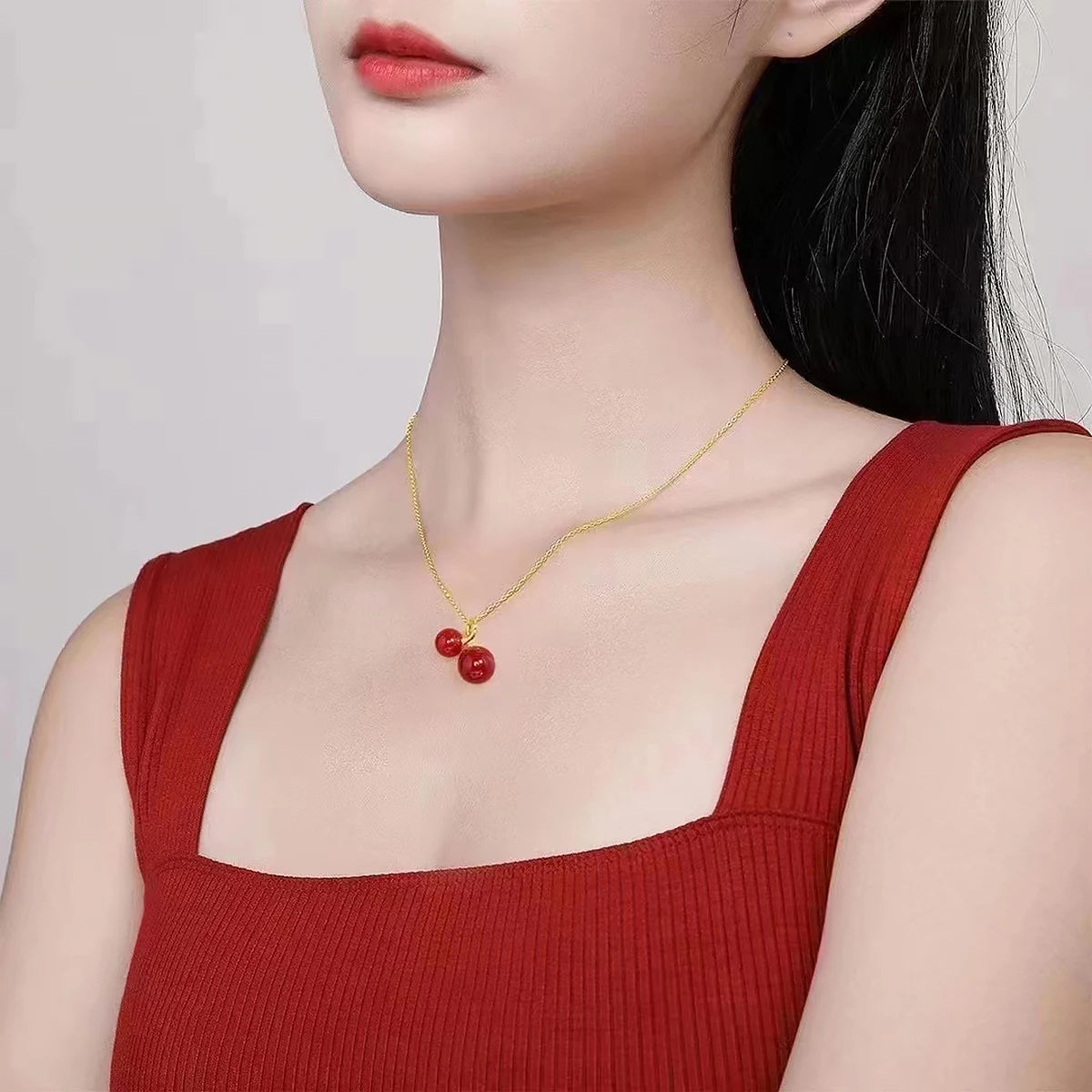 Collier original en or véritable 18 carats Szjinao avec pendentif cerise et certificat Colliers en or K de luxe Bijoux pour femmes à la mode