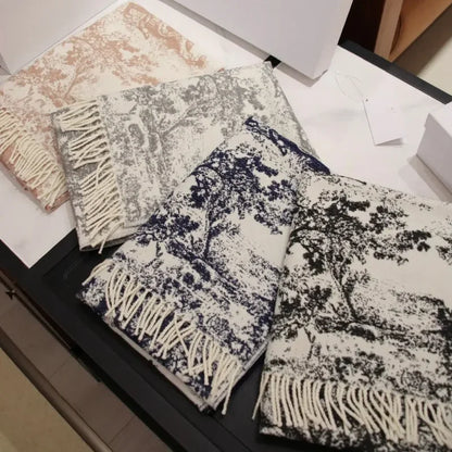 Bufanda de cachemira de diseñador de lujo de moda de otoño e invierno 2024 para mujer, chal de lana cálido de alta calidad con diseño de animales de la jungla en jacquard oscuro