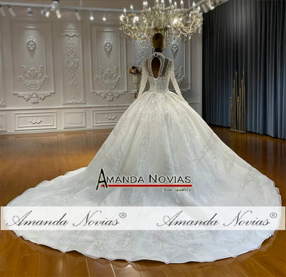 NS4684 Vestido de novia de escote alto con escote redondo Amanda Novias