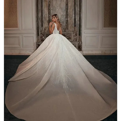 Robes de mariée exquises à paillettes et perles blanches avec traîne amovible Robes de mariée de luxe à col carré et sirène Robes de mariée 2024