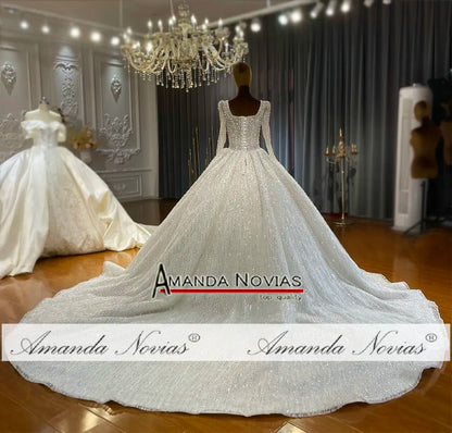 Vestido de novia de encaje con escote cuadrado de Amanda Novias NS4787