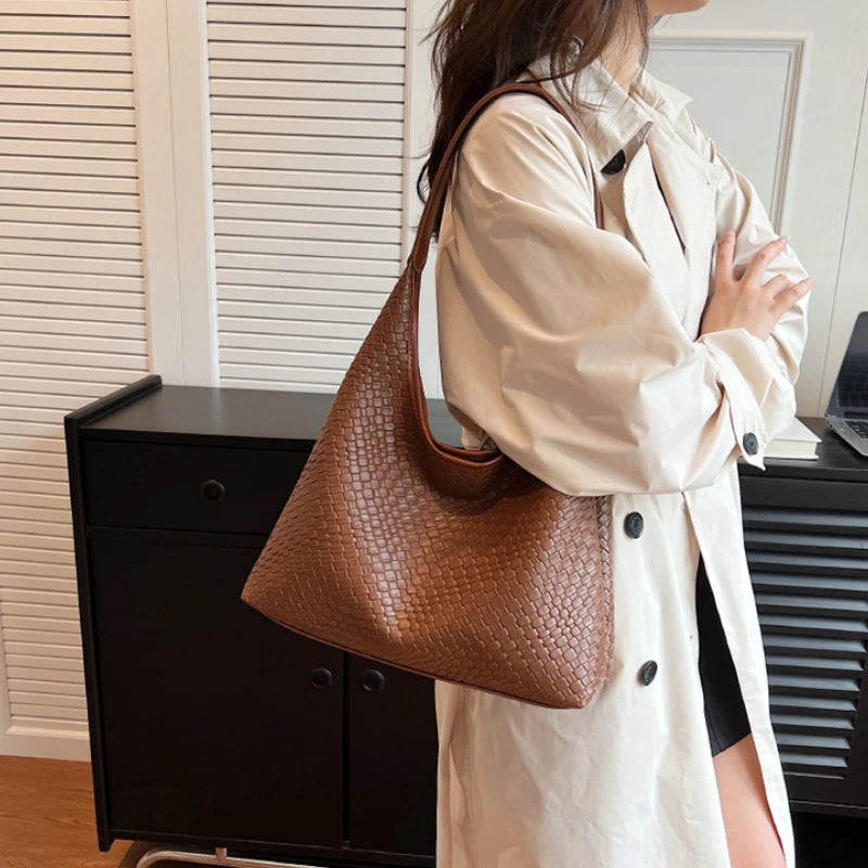 Fashion Woven Totes Women Handbag Large Capacity Soft Leather Underarm Bag Female Casual Shoulder Bags Commute Travel Big Bags