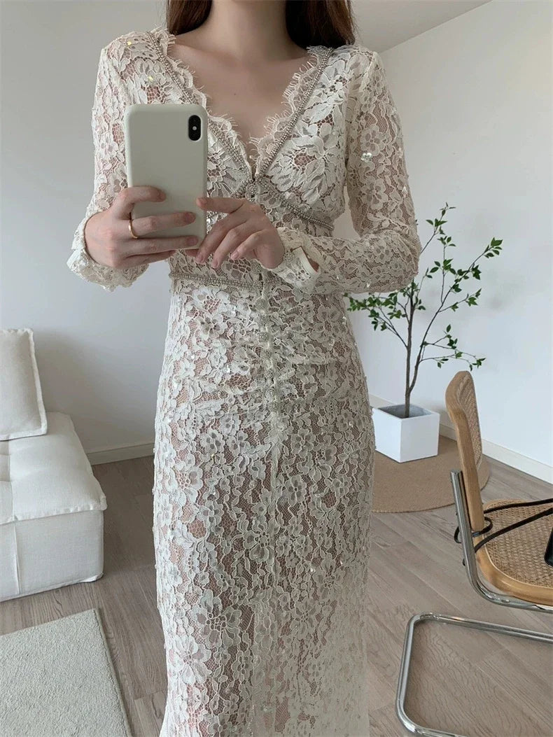 Robe mi-longue élégante en dentelle à col en V et diamants pour femmes, taille haute