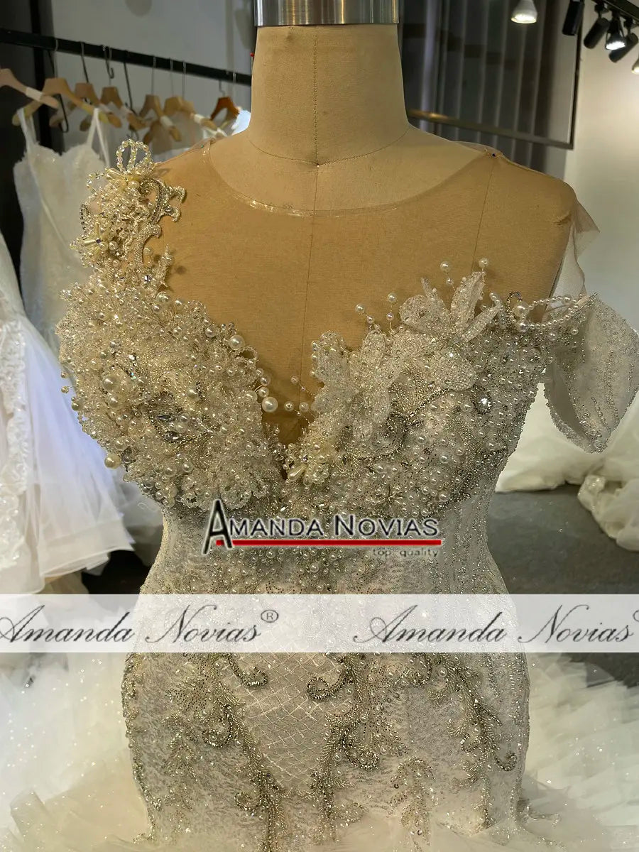 Vestido de novia de lujo hecho a mano con corte sirena africano de Amanda Novias NS4734