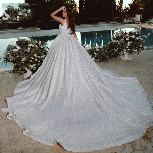 Robe de mariée luxueuse à paillettes et appliques en cœur, longueur au sol, traîne, bretelles spaghetti, fermeture éclair perlée, 2024