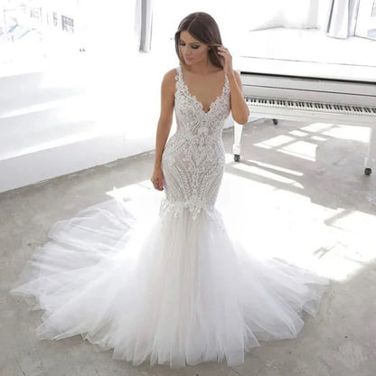 J67191 Robe de soirée sirène sans manches avec débardeur blanc mignon et charmant 2024 Robe de mariée à lacets en tulle et col en V dans le dos