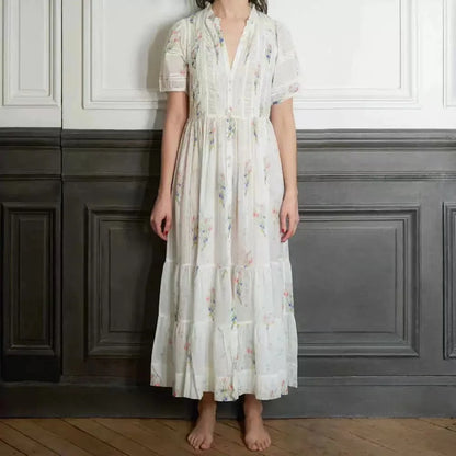 Robe longue de vacances à manches courtes et col à volants pour femme avec imprimé floral et plis