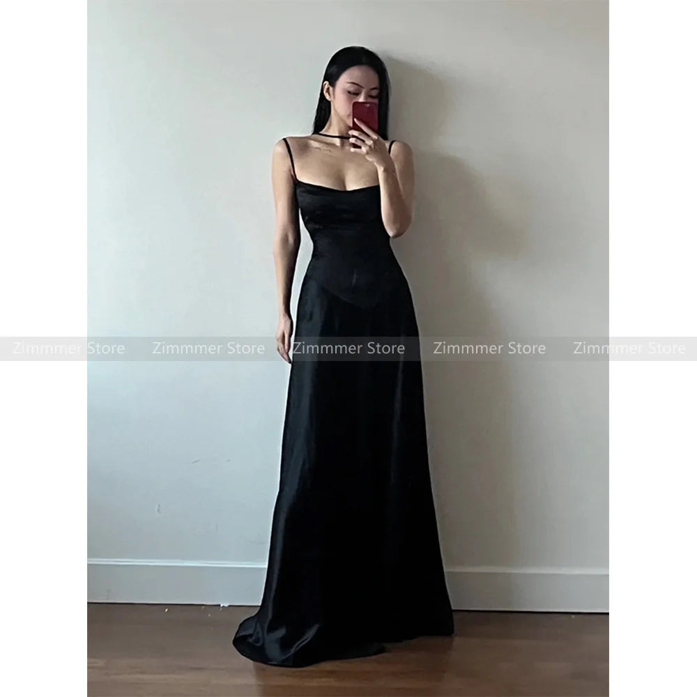 Sentido superior del estilo francés Hepburn, vestidos negros con cuello halter, sentido de las mujeres de la celebridad, vestidos largos con cintura, vestidos de cumpleaños