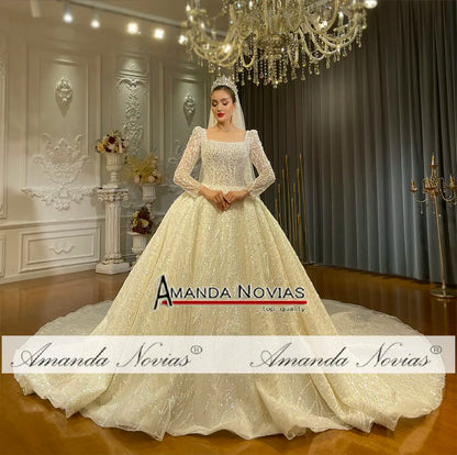 Vestido de novia de lujo con encaje y pedrería de Amanda Novias NS4763, pedido personalizado