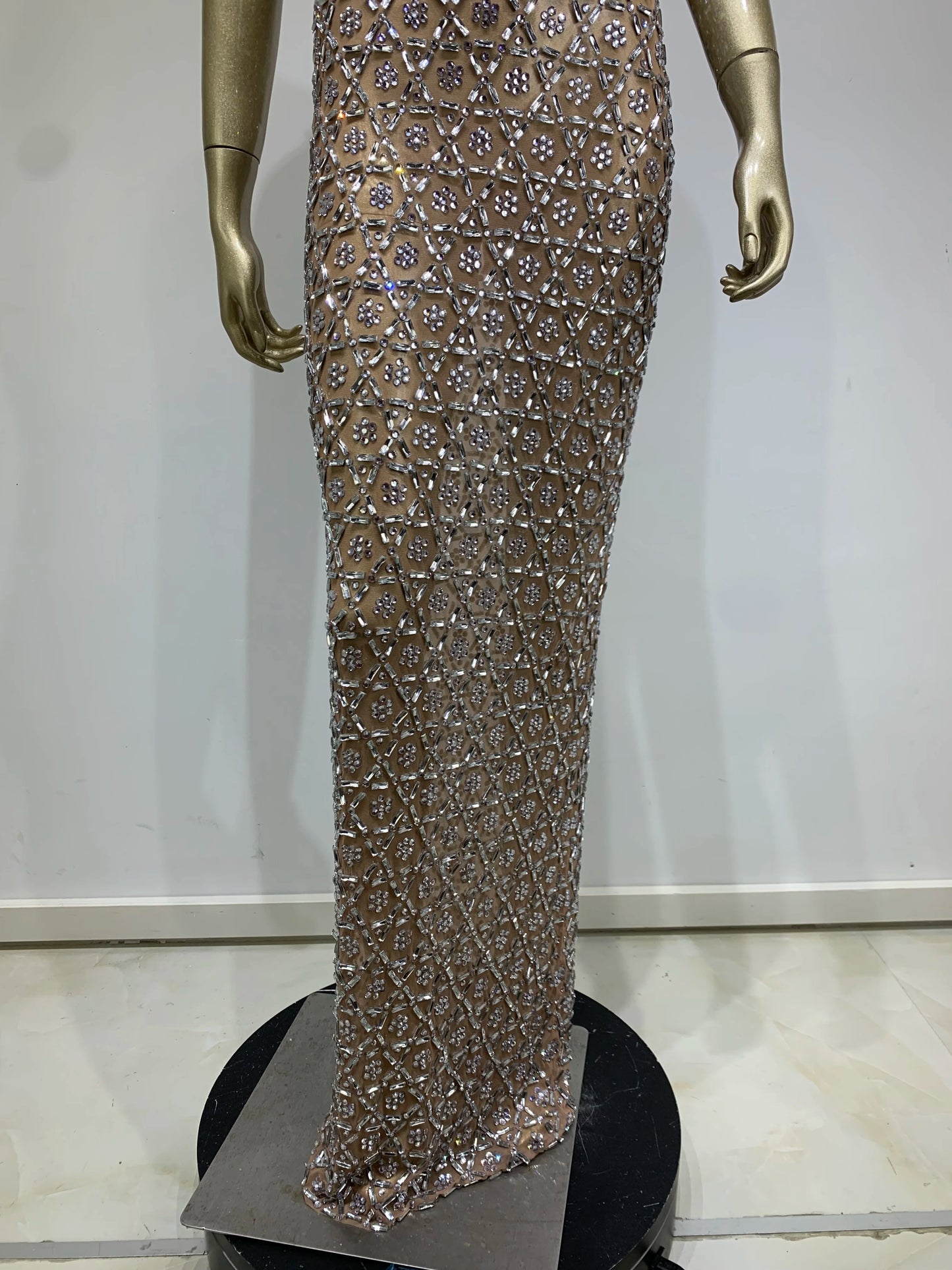 Robe longue sexy en maille transparente avec cristaux et diamants pour femme, tenue de fête d'anniversaire, de bar, de discothèque, de chanteur, de spectacle sur scène