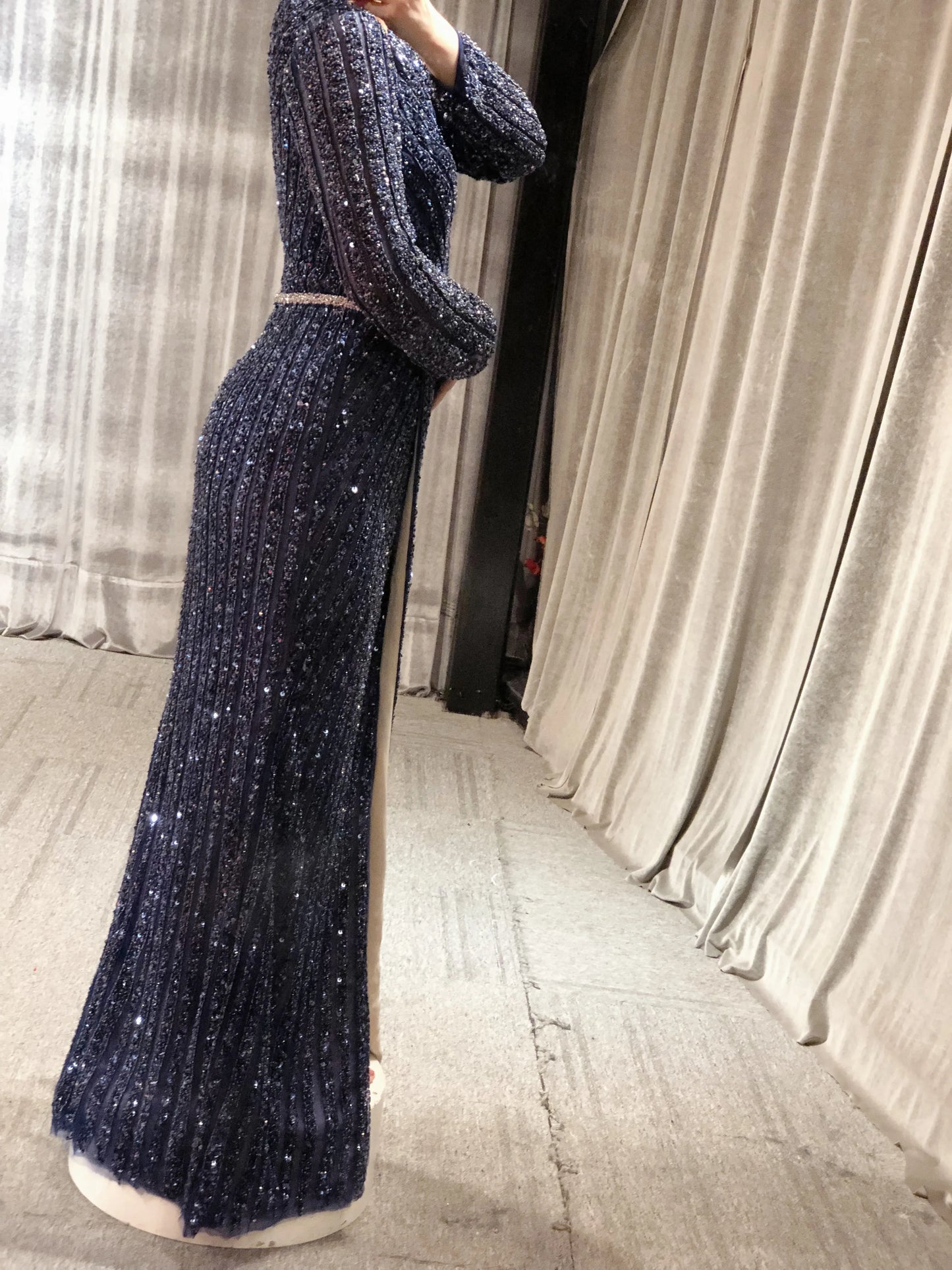 Real Pictures Elegant Navy Blue V-neck Long Sleeves Hand Sewing Beads Custom Made Floor Length Evening Party Dress for Wedding