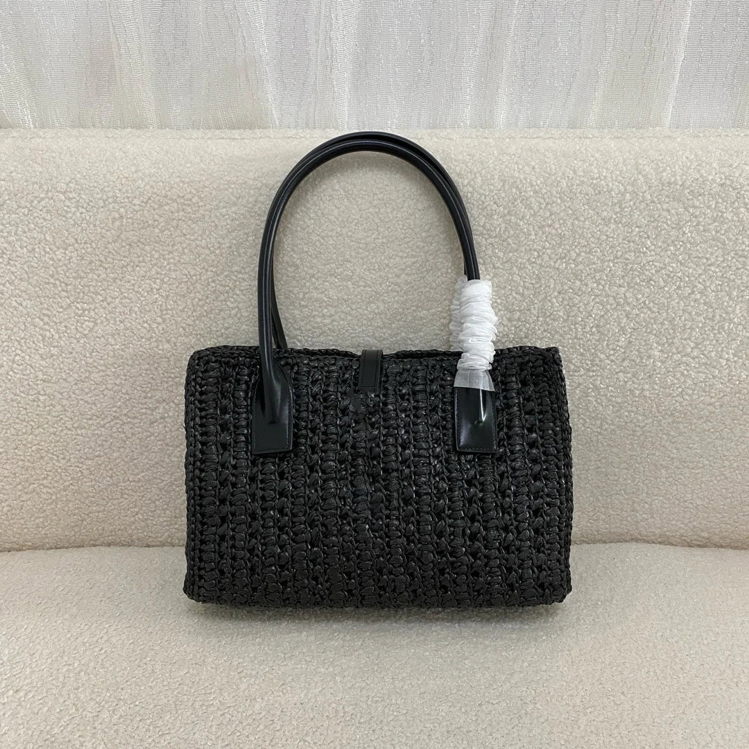 Bolso de verano de rafia tejida a mano, diseño elegante en color negro con correa ancha y cadena corta para el hombro, patrón de cuadrícula texturizada