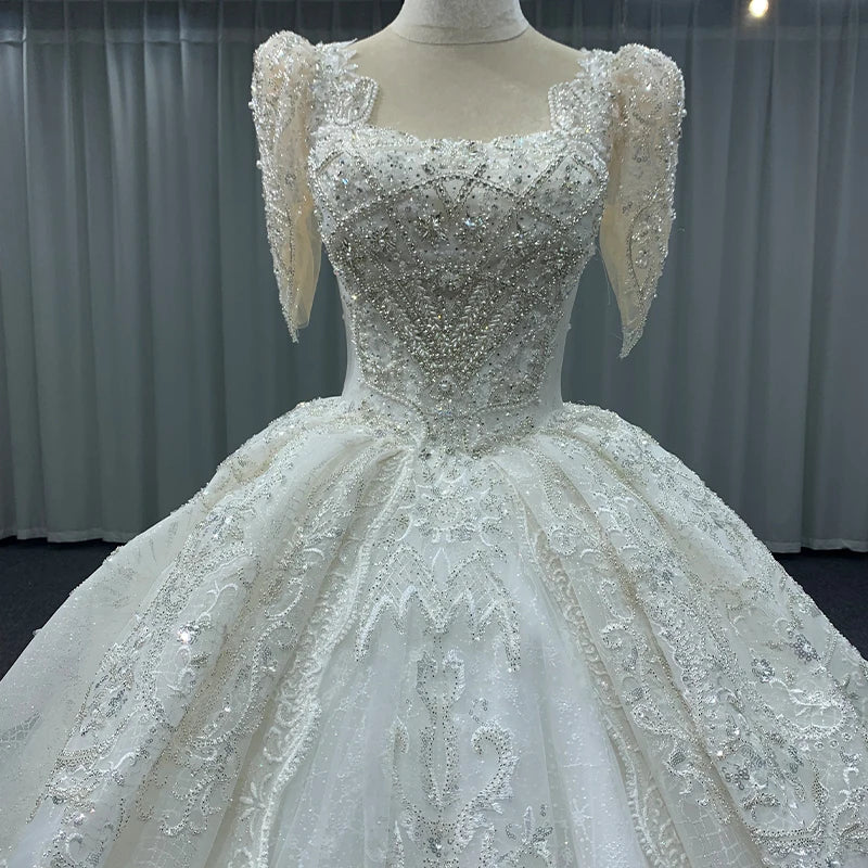 Robe longue de mariage en organza pour femme au design populaire avec broderies et perles, col rond, illusion