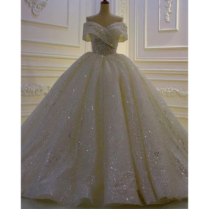 Gorgeous Beading Pearls Bride Dresses White Fashion Sweetheart Sequined Floor Length Ball Gowns Chic Chapel Train Wedding Dress