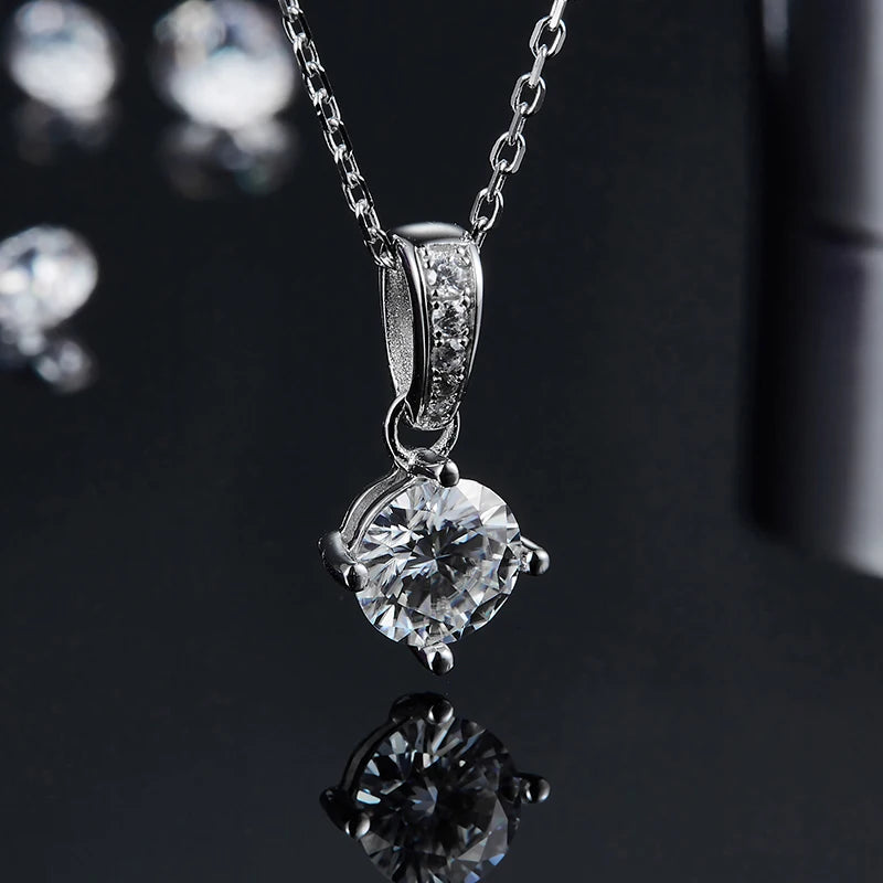 Collier classique en argent sterling 925 avec diamants cultivés en laboratoire à quatre griffes pour femmes, boucles d'oreilles à tige en option comme cadeau