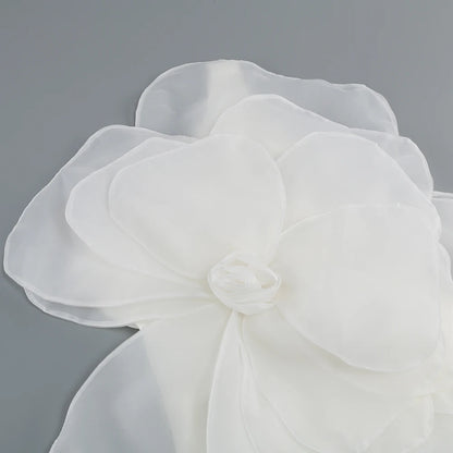 Robe d'été à fleurs décoratives à épaules obliques blanches de nouveau style, robe de soirée de mariage pour femmes, robe une étape