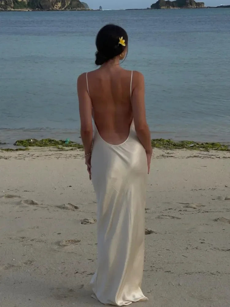 Elegante vestido largo de satén sin espalda para mujer, sexy, sin mangas, con cuello en U, ajustado, blanco, para fiesta en la playa, verano 2024