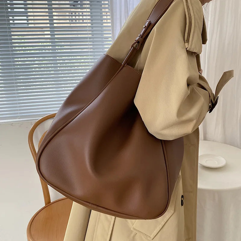 CGCBAG Sac fourre-tout de luxe pour femme 2024 Tendance Sac à bandoulière pour femme de grande capacité Sac à main de créateur simple en cuir PU de haute qualité