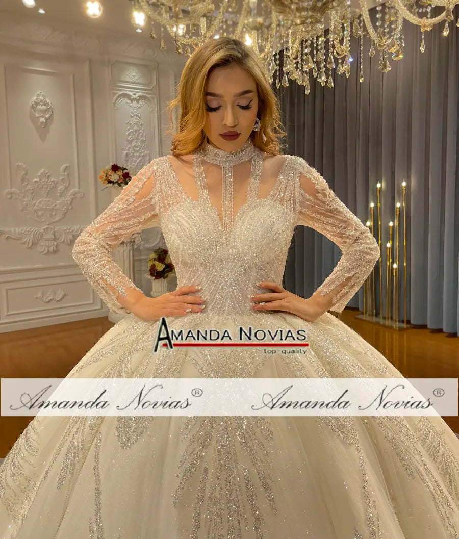 NS4684 Vestido de novia de escote alto con escote redondo Amanda Novias