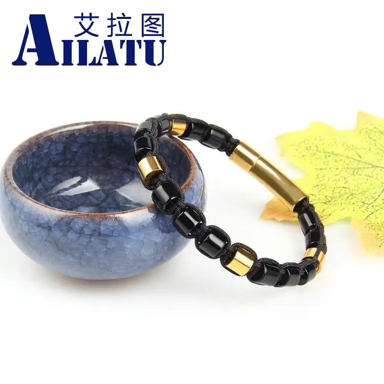 Ailatu Lot de 10 bracelets d'amitié neufs, œil de tigre de 6 mm, pierre lapis, perles cylindriques en onyx noir, bijoux en acier inoxydable pour hommes