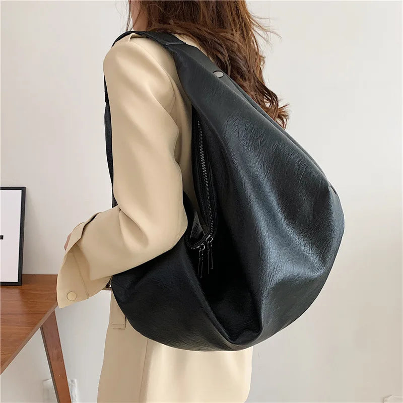 Bolso de mano retro para mujer, bolso de hombro de gran volumen debajo del brazo, bolso de mano de cuero PU suave simple y elegante para uso diario