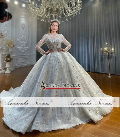 Vestido de novia con cristales y collar extraíble de Amanda Novias NS4773