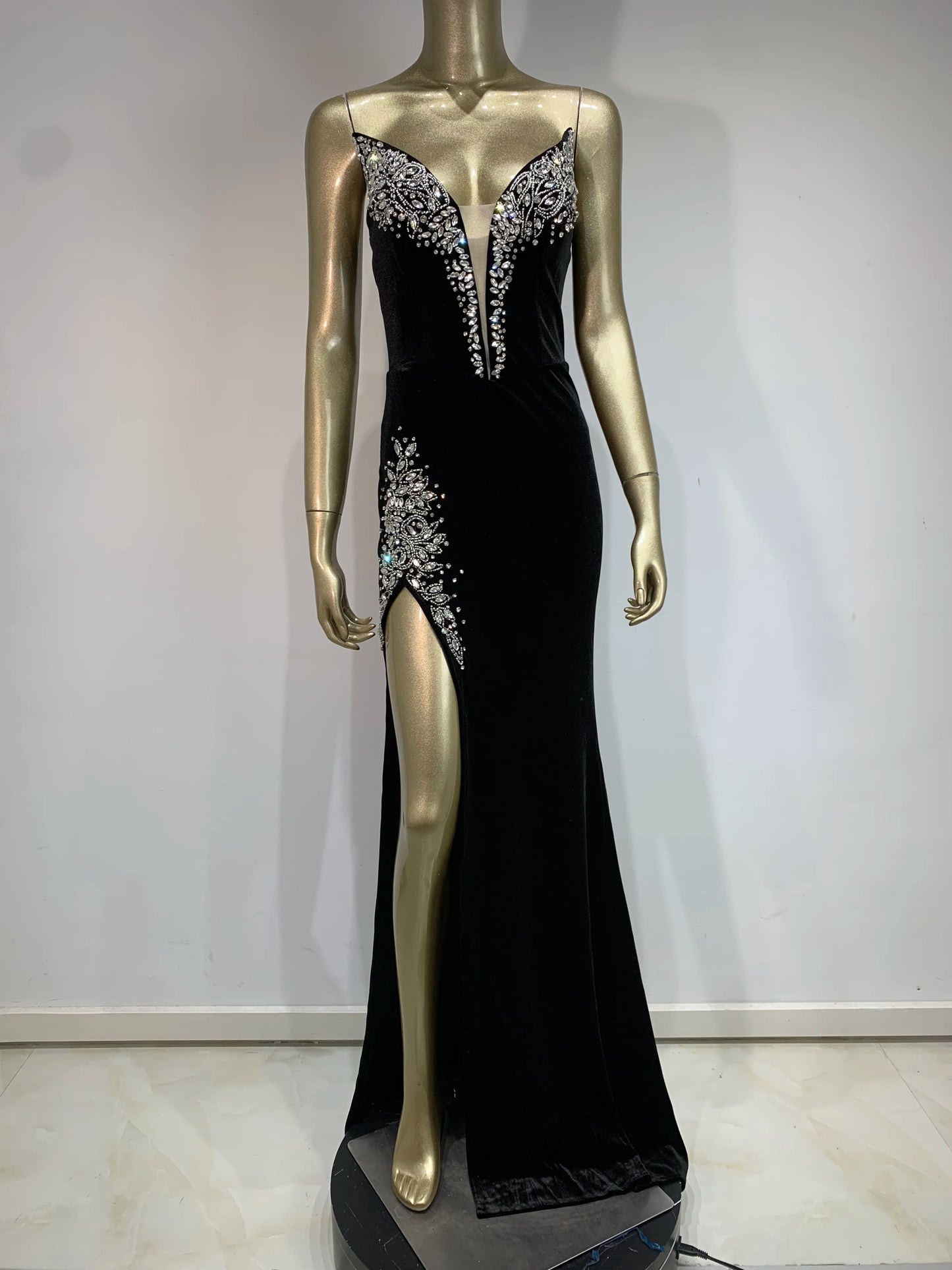 Vestido largo negro sexy sin tirantes, sin espalda, con abalorios y diamantes para mujer, vestido elegante para fiesta, noche y escenario 2024