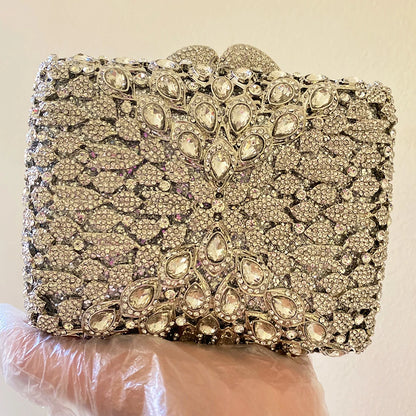 Sac de soirée carré en strass pour femme, pochette de mariage en diamant, pochette de luxe en cristal, pochette de dîner en métal, pochette de banquet