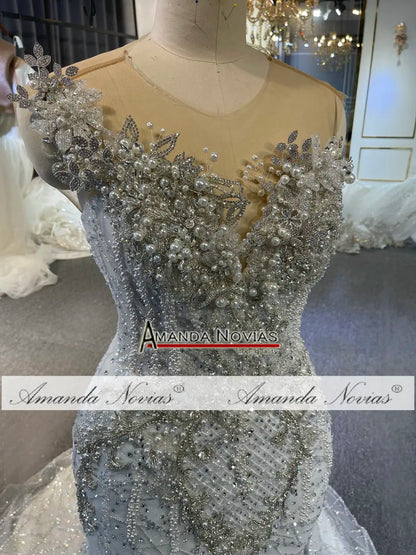 Vestido de novia de sirena con falda con volantes 2 en 1 de Amanda Novias hecho a mano NS4774