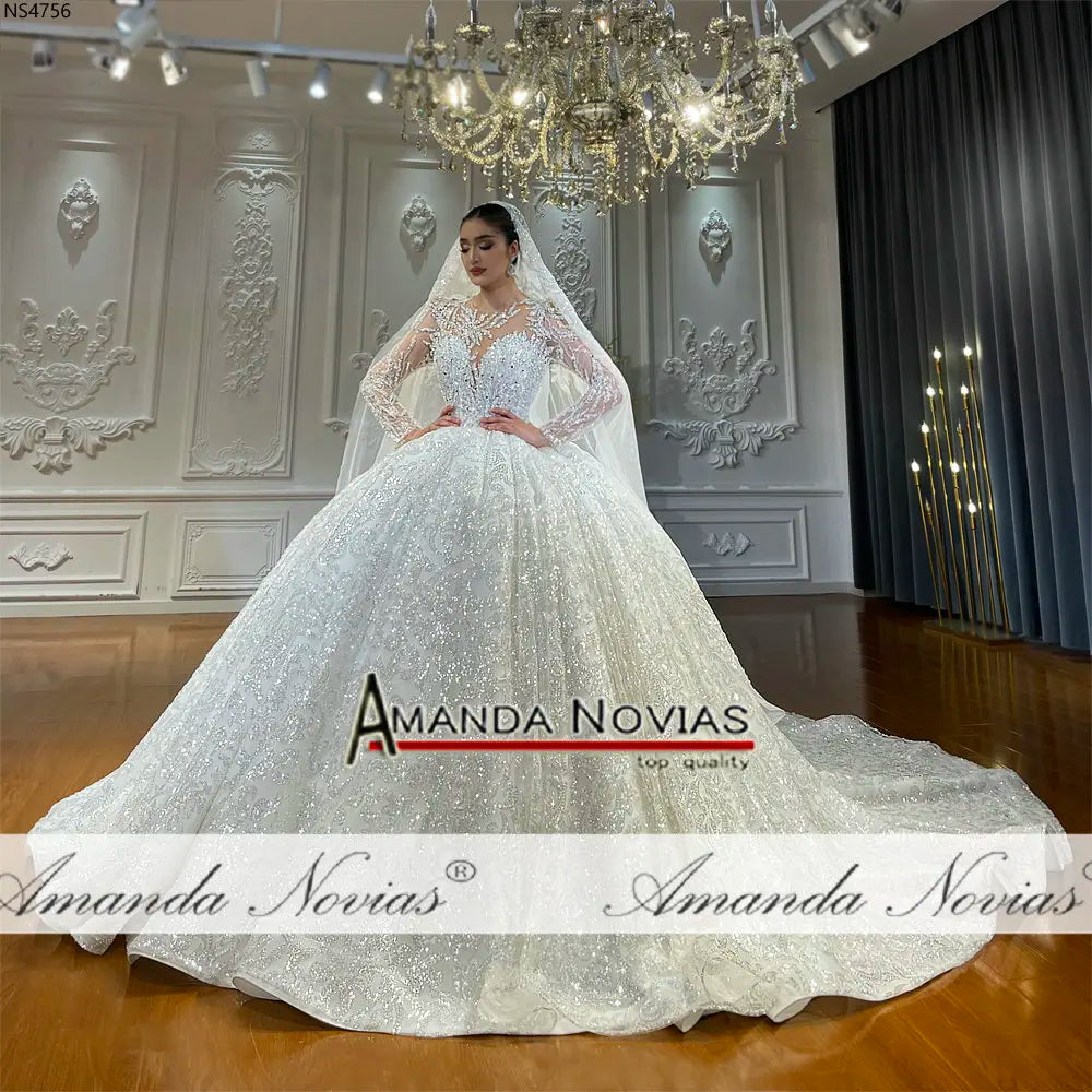 Vestido de novia con apliques de encaje de Amanda Novias NS4756 Pedido personalizado