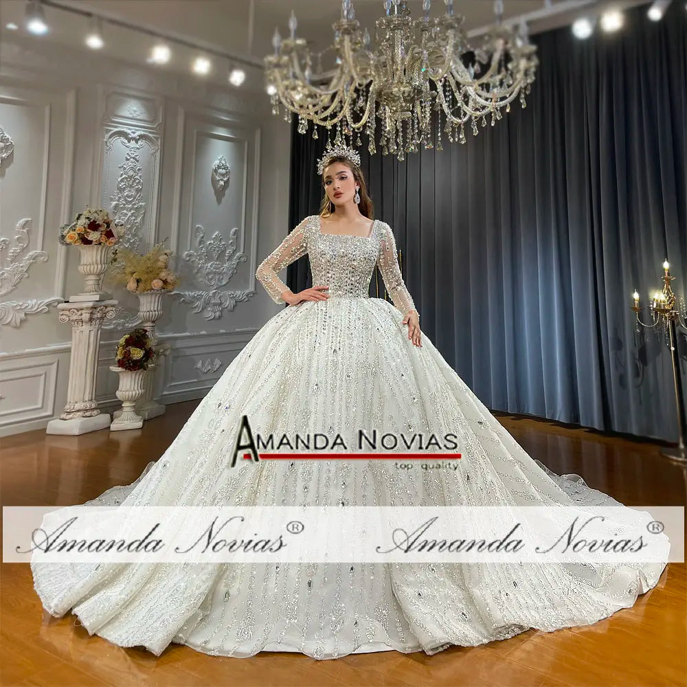 Vestido de novia con cristales y collar extraíble de Amanda Novias NS4773