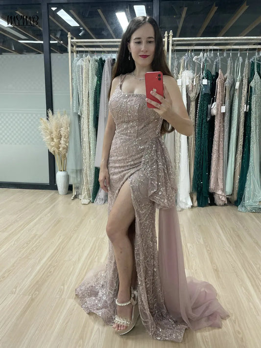 Vestido de noche formal de sirena de un hombro con abertura alta y cola lateral de color rosa de MYMB, vestido de fiesta de graduación con cuentas y tirantes finos sexy