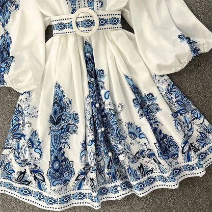 Robe bohème à manches longues et col en V pour femme, nouvelle mode automne, imprimé bleu, élégante, ceinture, manches lanternes, vacances