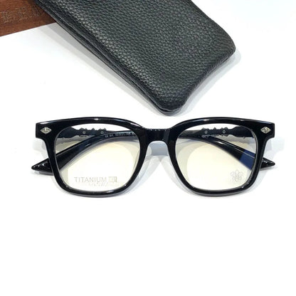 The new CH8214 meticulously designed retro artistic style trendy single item glasses