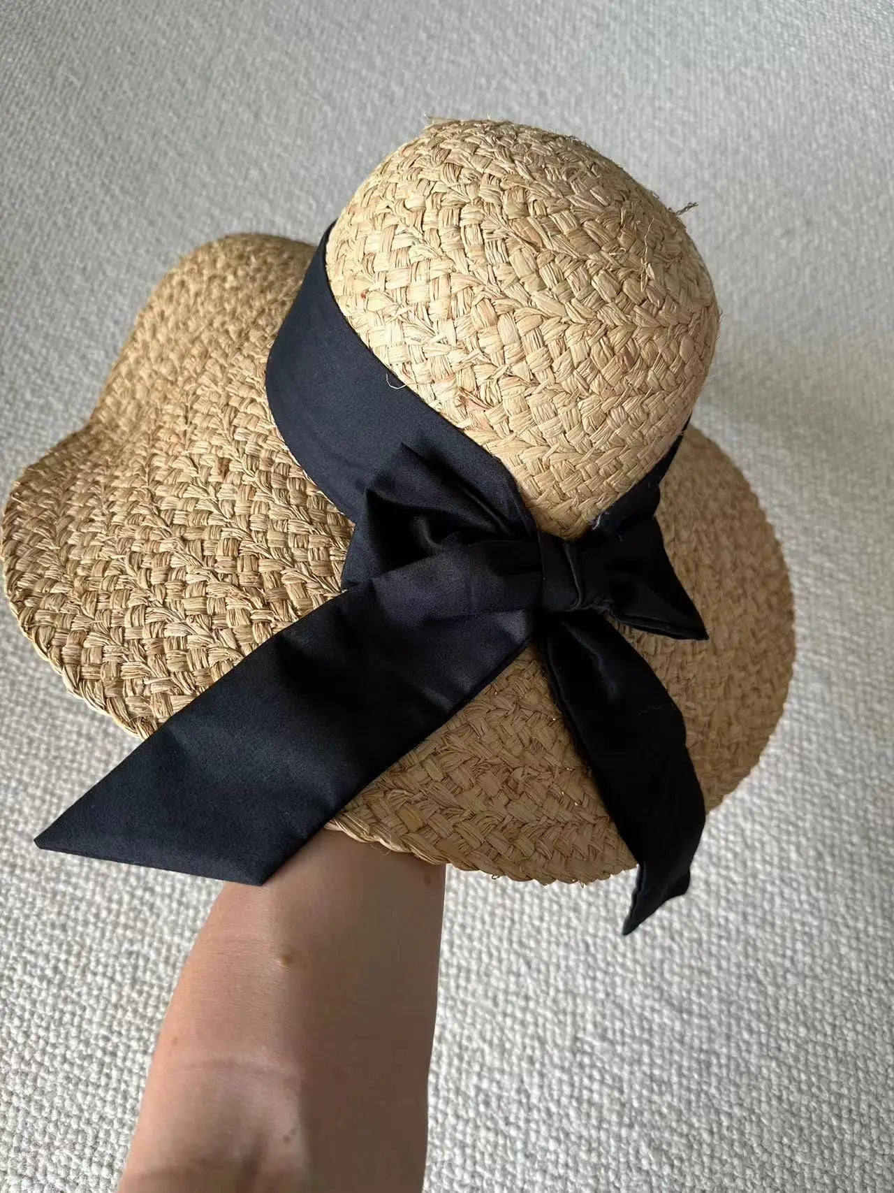 Chapeau de paille naturelle à large bord pour vacances à la plage en été