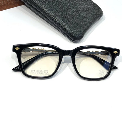 The new CH8214 meticulously designed retro artistic style trendy single item glasses