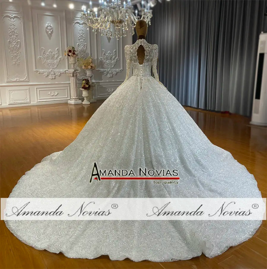 NS4809 Robe de mariée en dentelle avec superposition de perles Photo réelle