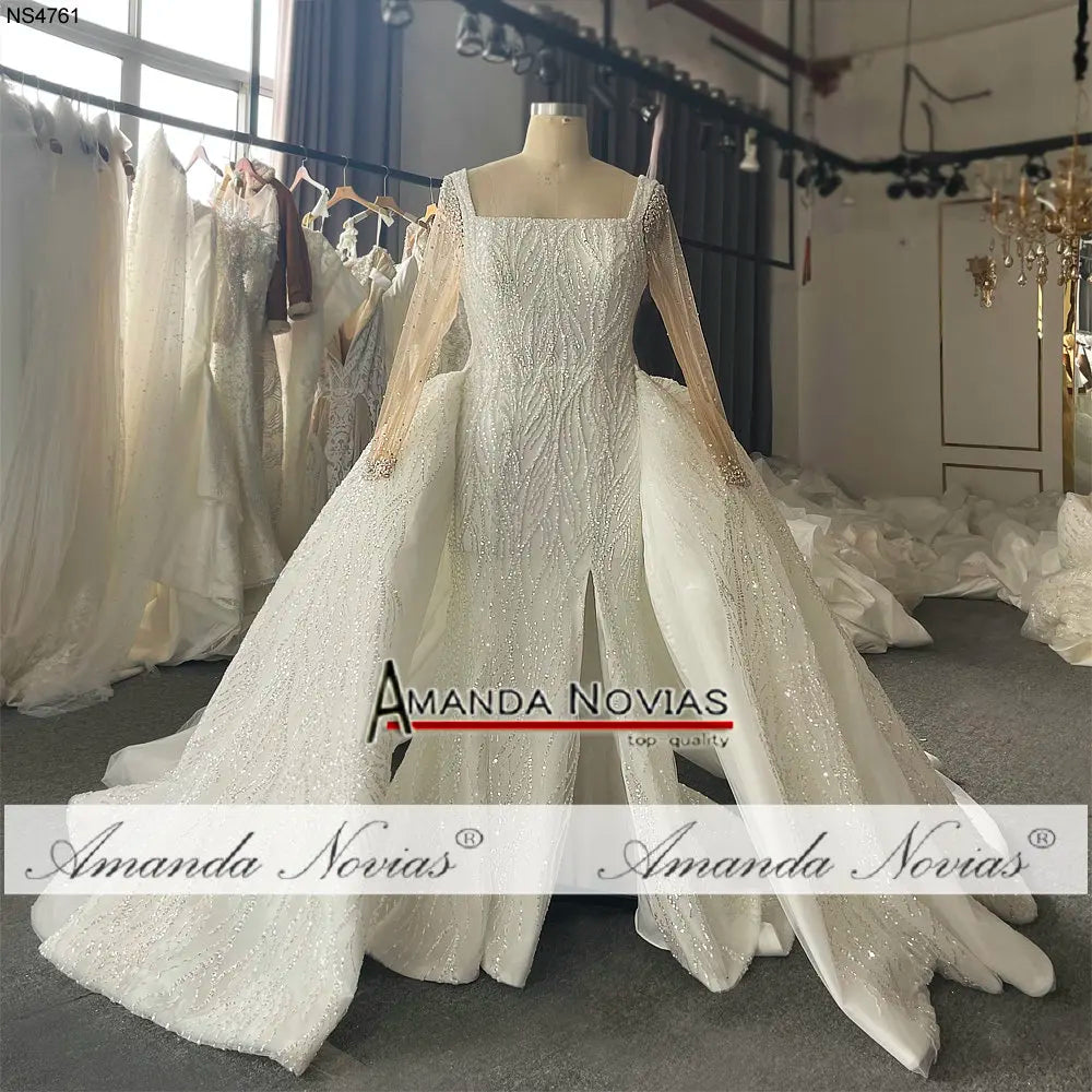 Vestido de novia de encaje con falda desmontable de Amanda Novias NS4761