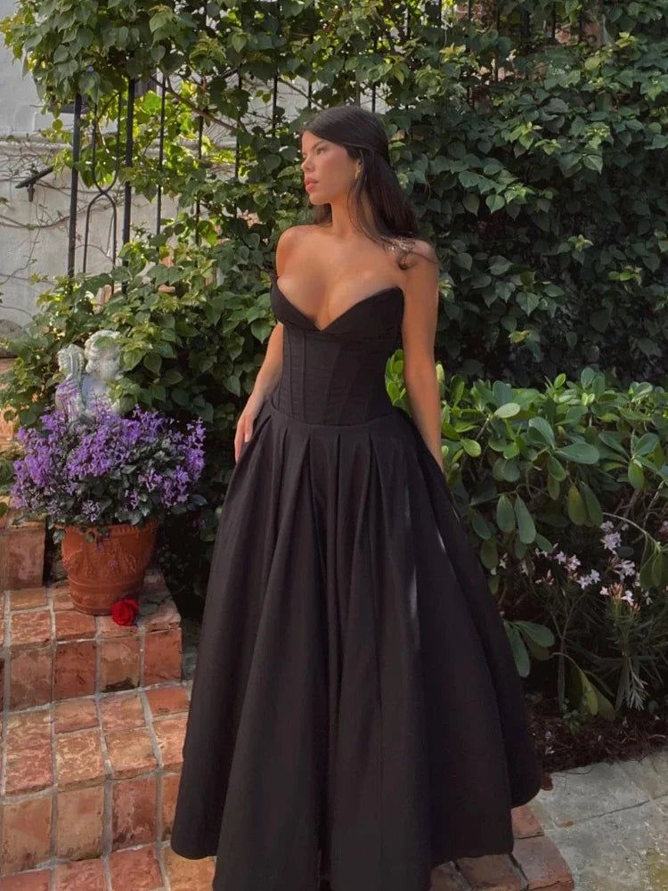 Robe de mariée élégante noire Suninheart Robe corset sexy sans bretelles Robe mi-longue de fête de Noël pour femmes Vêtements 2023